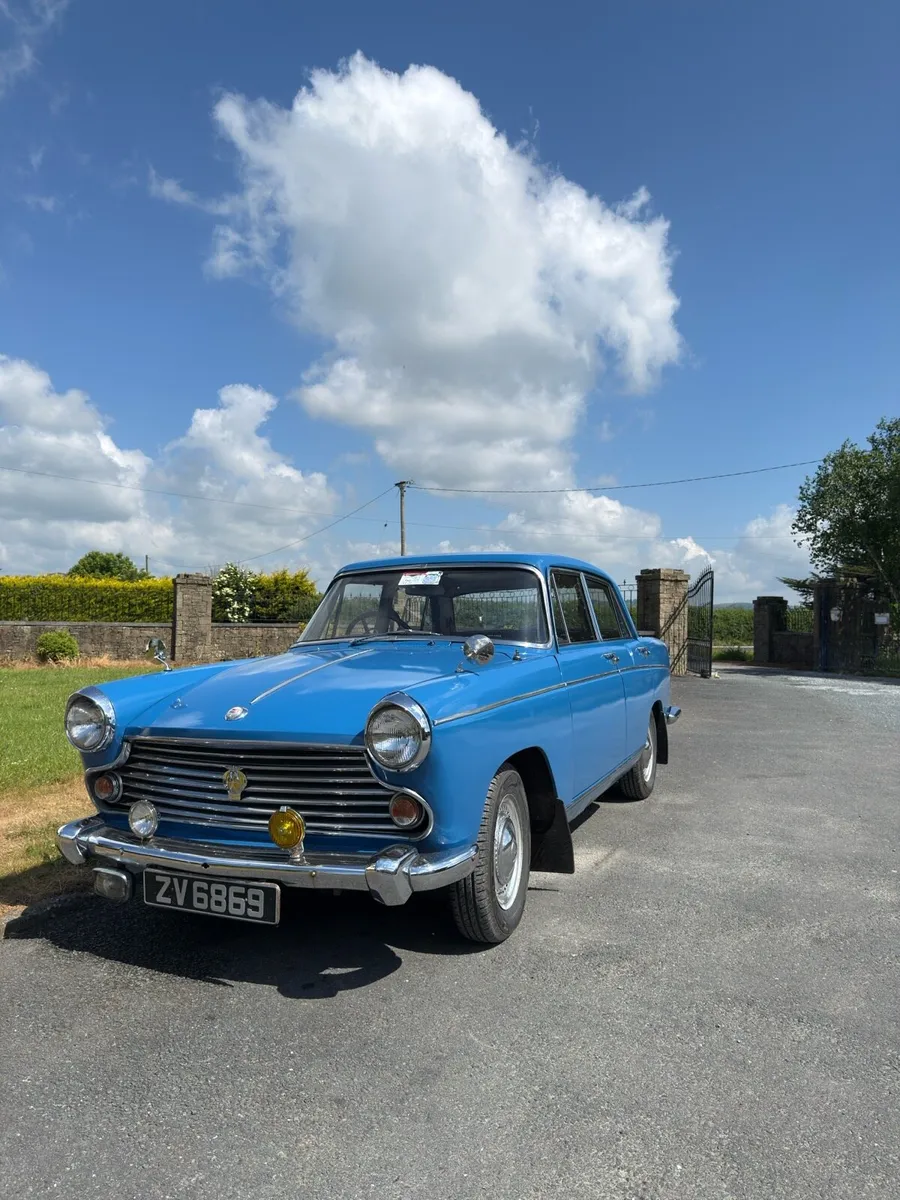 Morris Oxford - Image 1