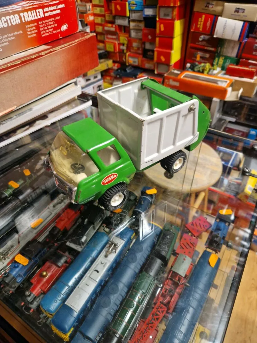 Vintage Tonka 1970's Pressed Steel Dump Truck - Image 1