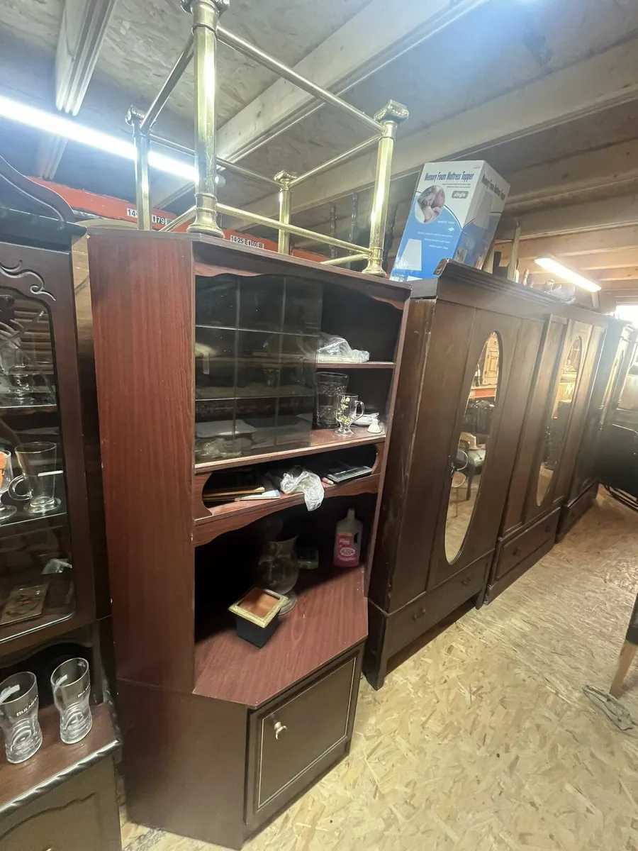 Corner Unit