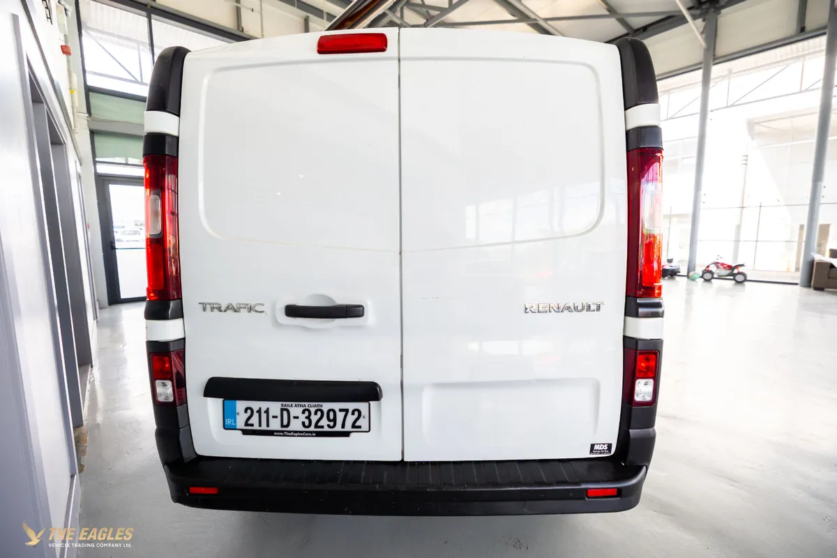 Renault Trafic LL30 ENERGY DCI 120 BUSINESS - Image 4