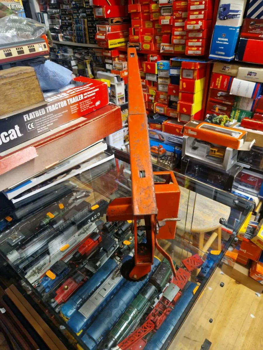 Vintage Triang Pressed Steel Crane - Image 3