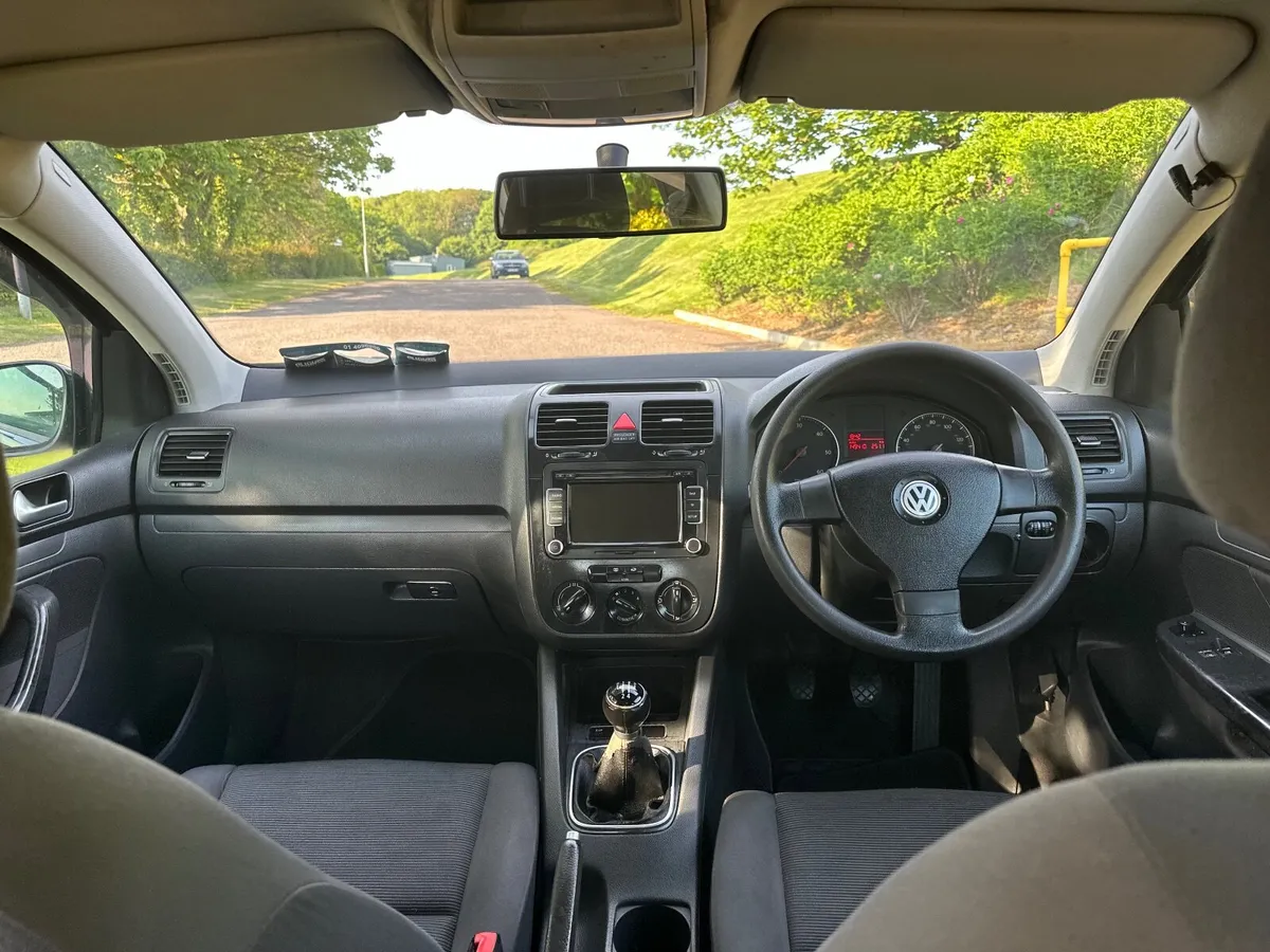 Volkswagen Golf 2006 - Image 2