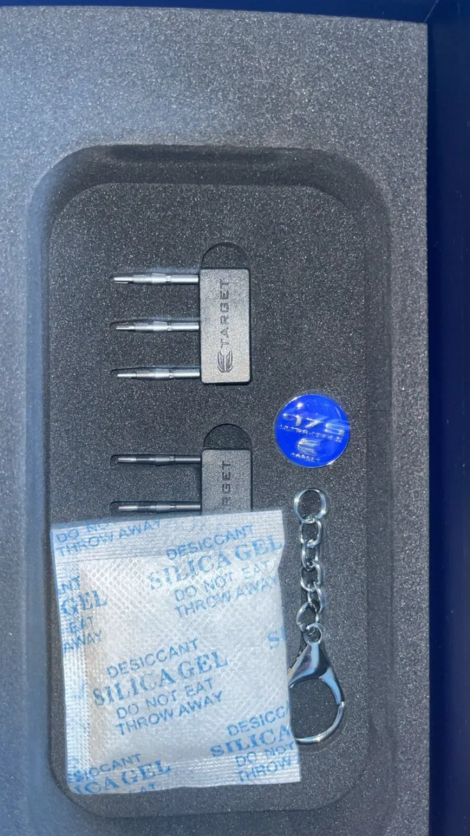 Target 975 Ultra Marine Darts for cheap 97.5% - Image 2