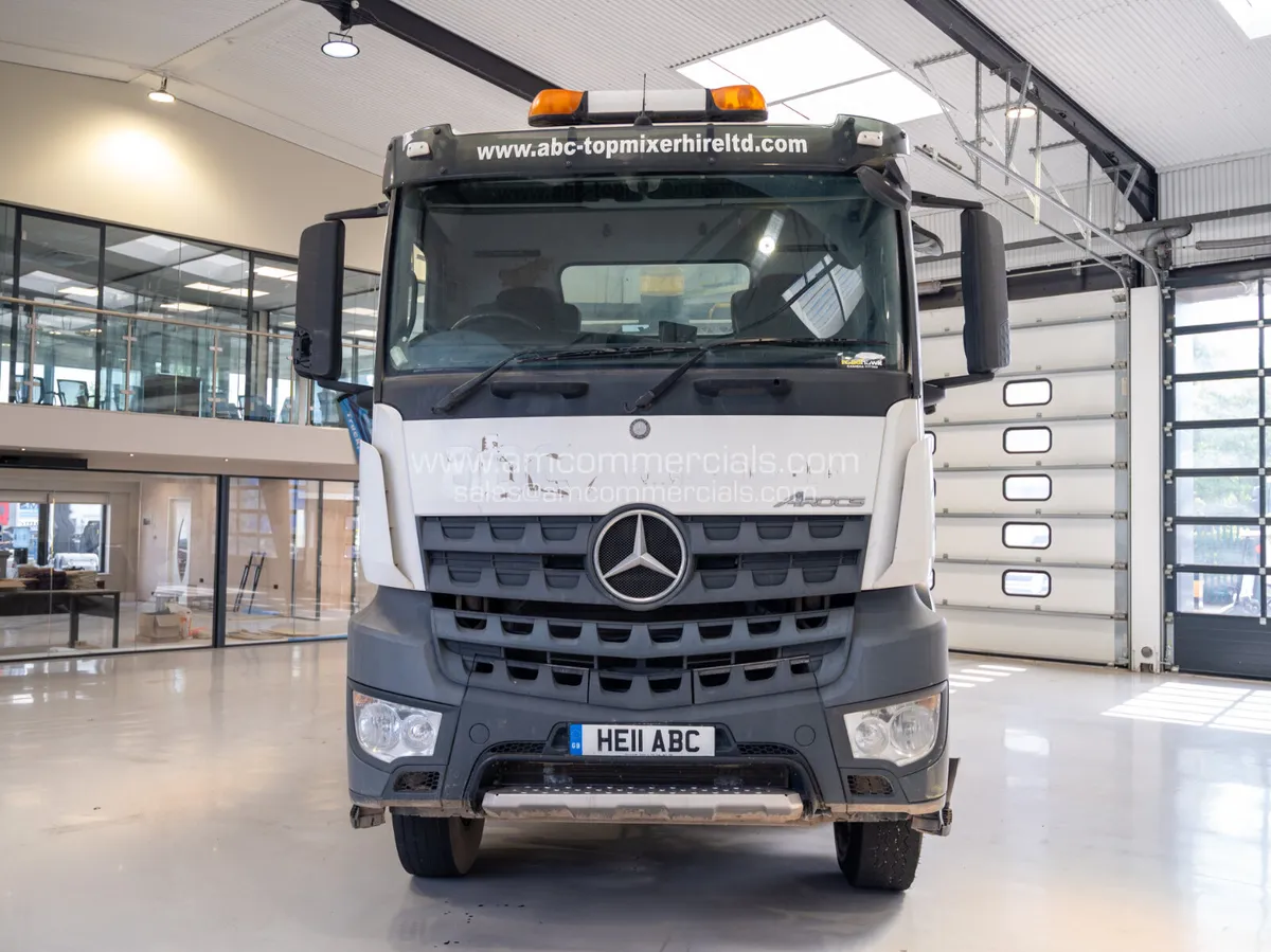 2016 Merceds Arocs 3236 Tipper 8X4 - Image 3