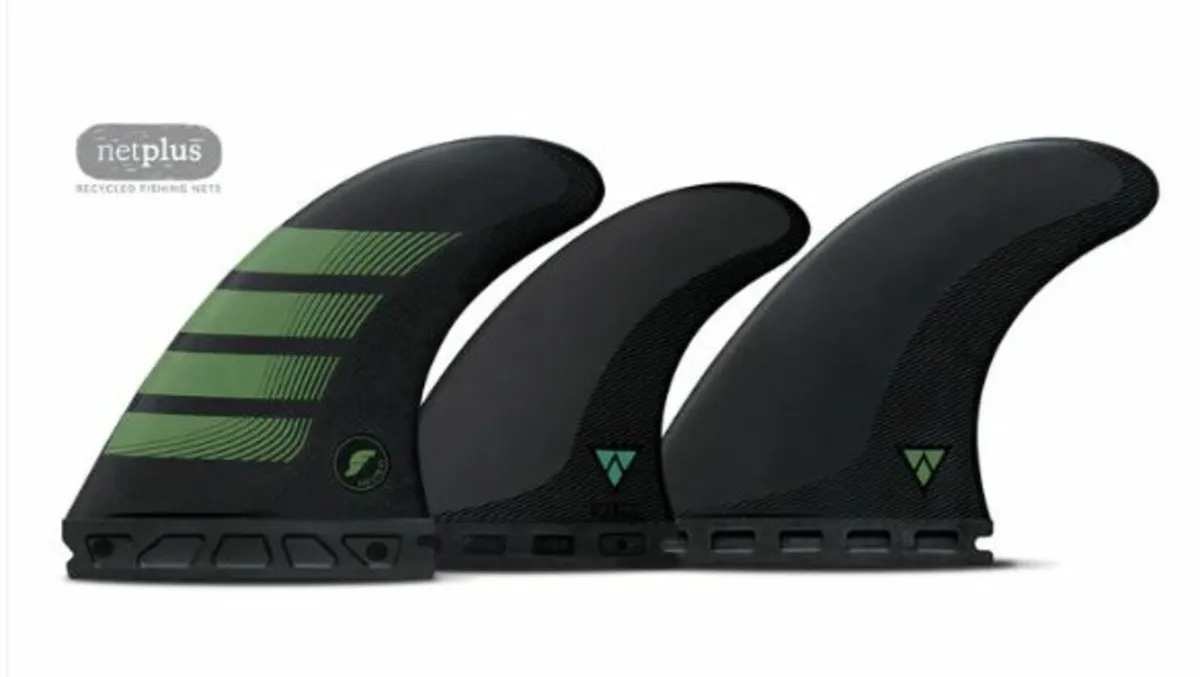 Futures Large F8 Alpha Carbon Five Surfboard Fin - Image 2