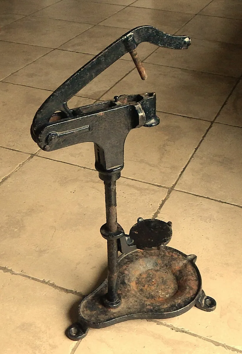 Antique Cast Iron Wine Corker - Image 3