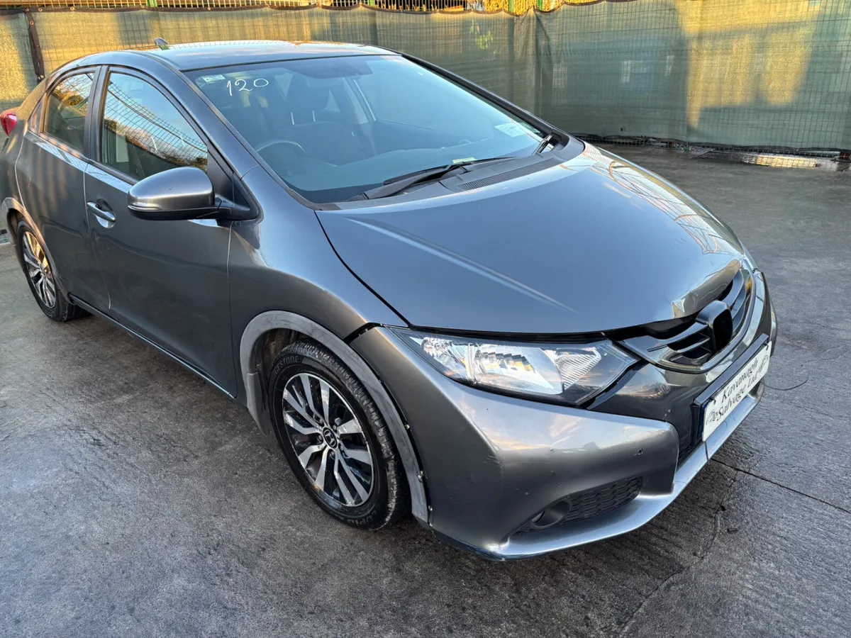 2013 Honda Civic light damage - Image 4