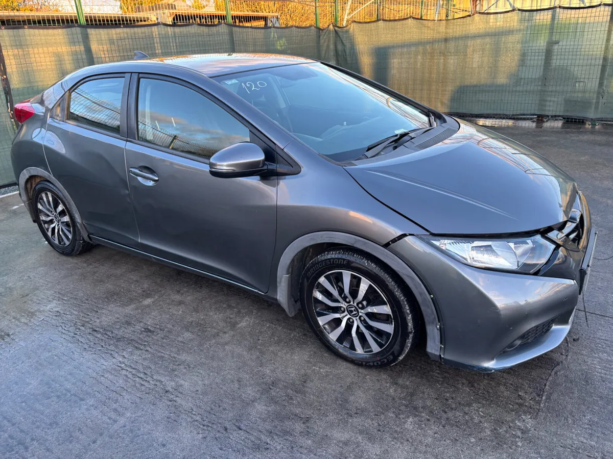 2013 Honda Civic light damage - Image 3