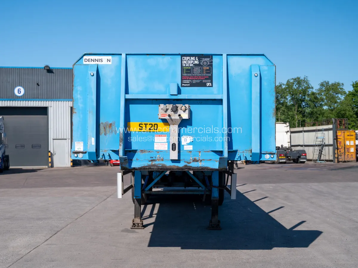2015 Dennison Flatbed 3 Axle Trailer - Image 2