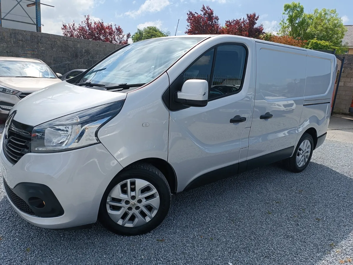 2015 Renault Trafic 1.6 DCI sport 120bhp - Image 1