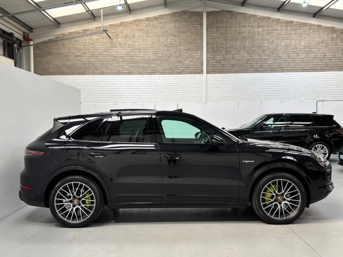 2021 Porsche Cayenne 3.0 E-Hybrid Auto 5 Seat Cr - Image 2