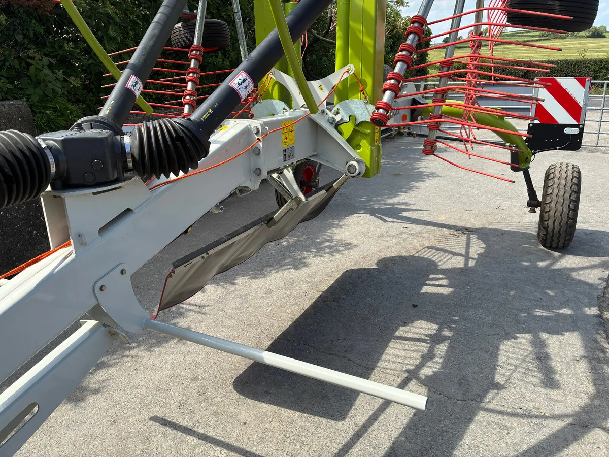 Claas 2600 Rake - Image 4