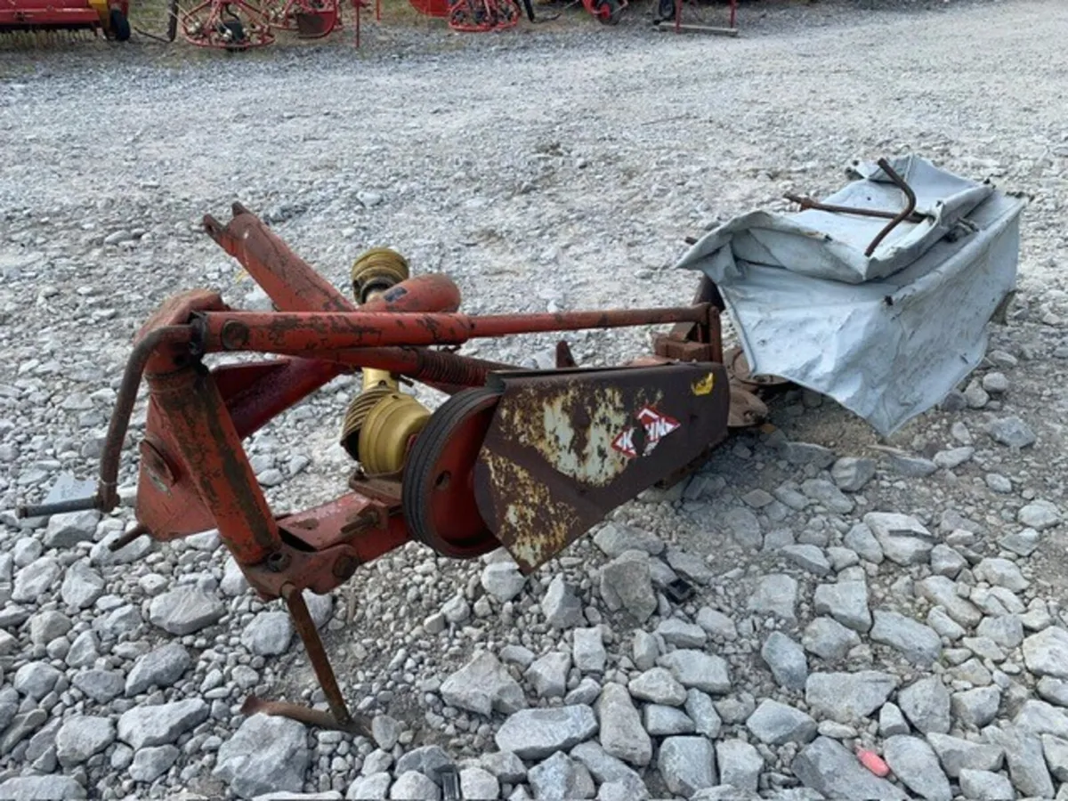 KUHN 4 DISC MOWER, 5'6" CUT - Image 3