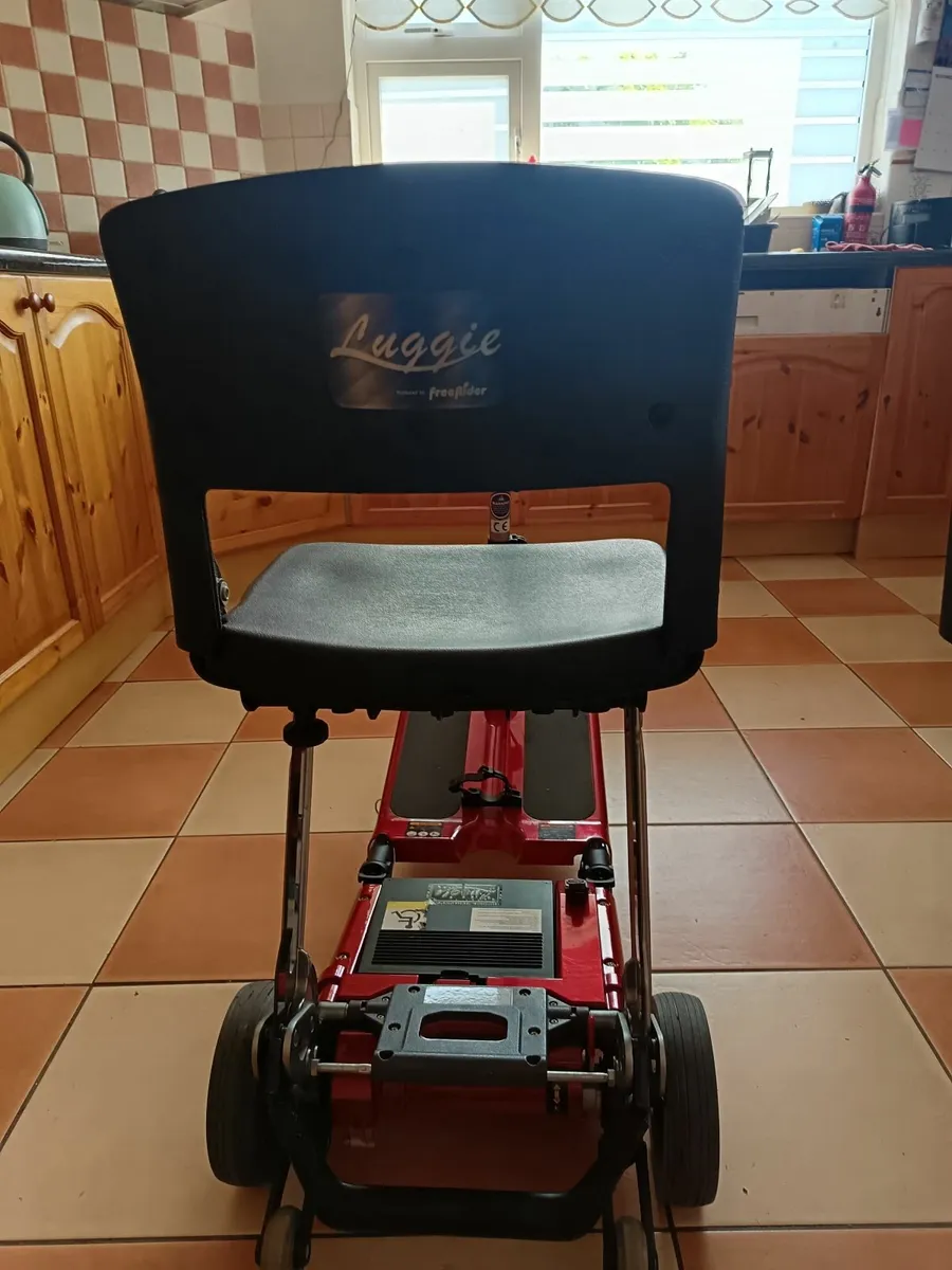 Luggie folding  mobility scooter - Image 2