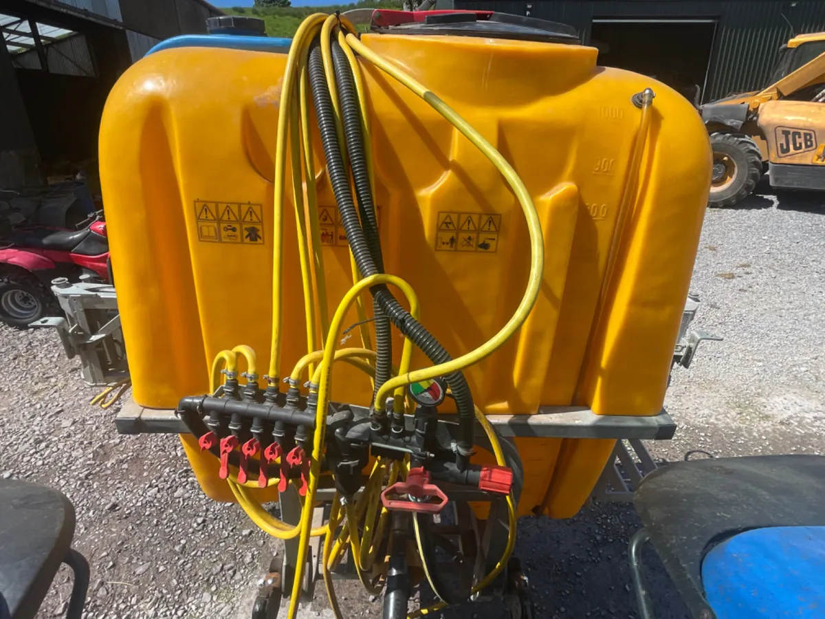 Jarmet 1000 litre sprayer 15 metre booms - Image 3