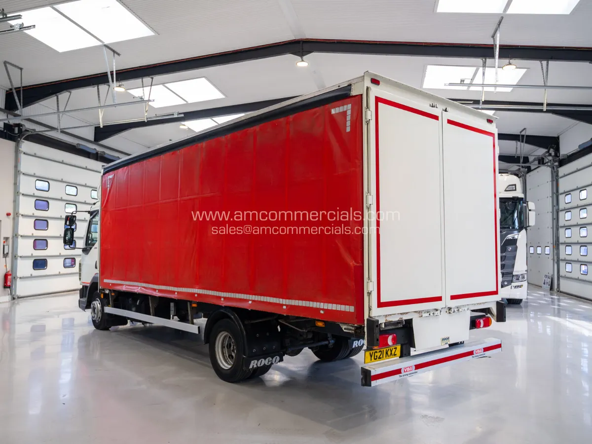2021 (21) DAF LF 260, 12T 4x2 Curtainsider - Image 4