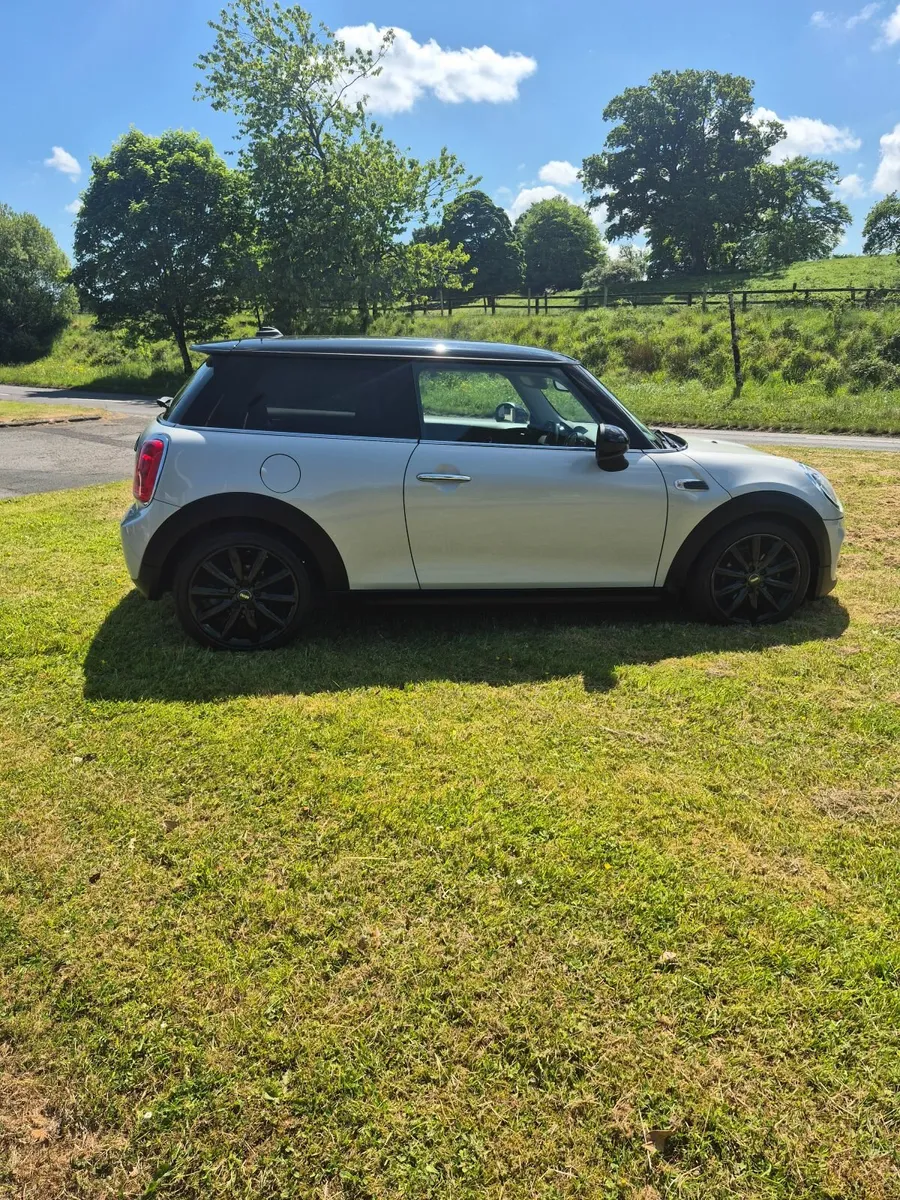 Mini Cooper 2016 - Image 1