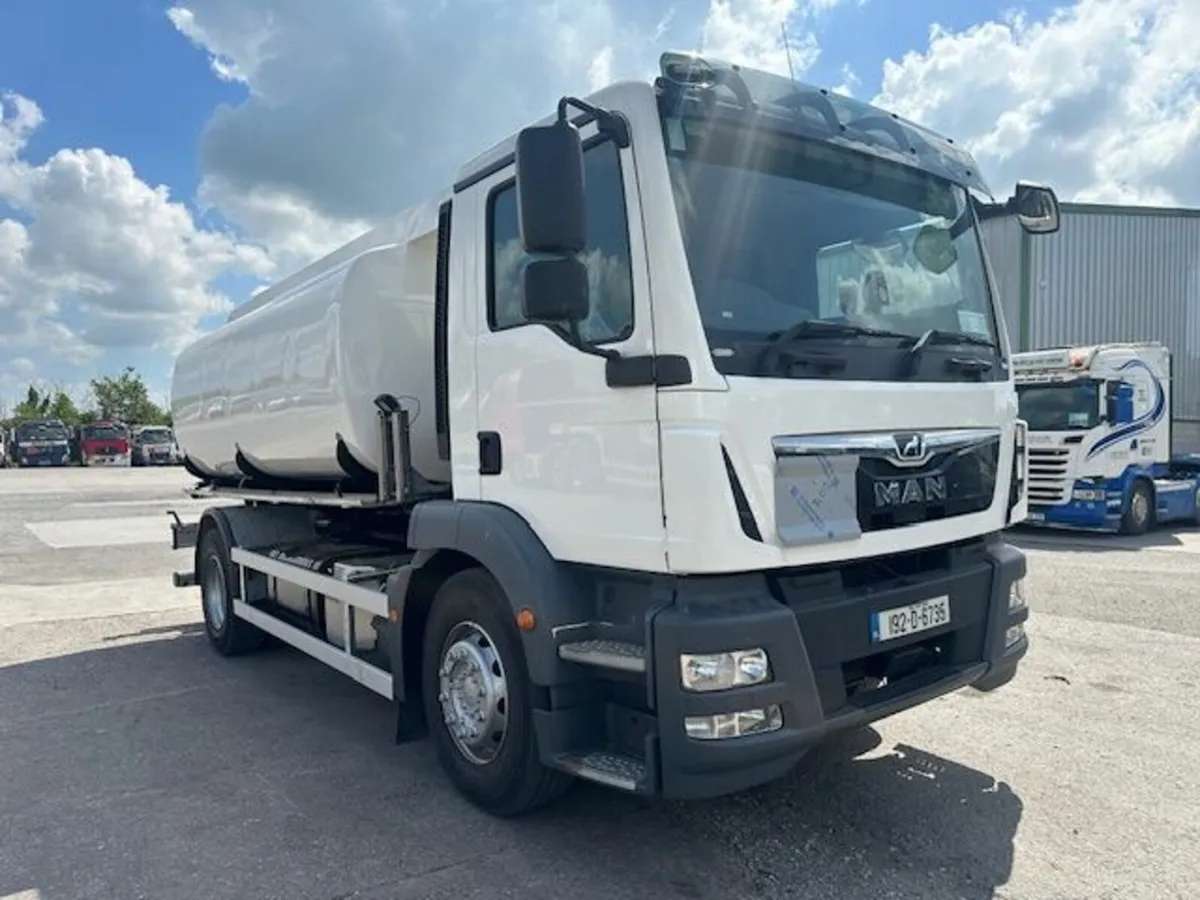 MAN 2019 Oil Tanker - Image 3