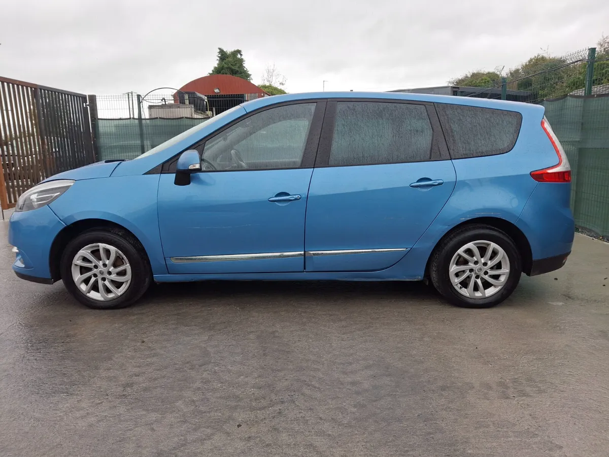 2012 Renault Grand Scenic 7 Seater - Image 4