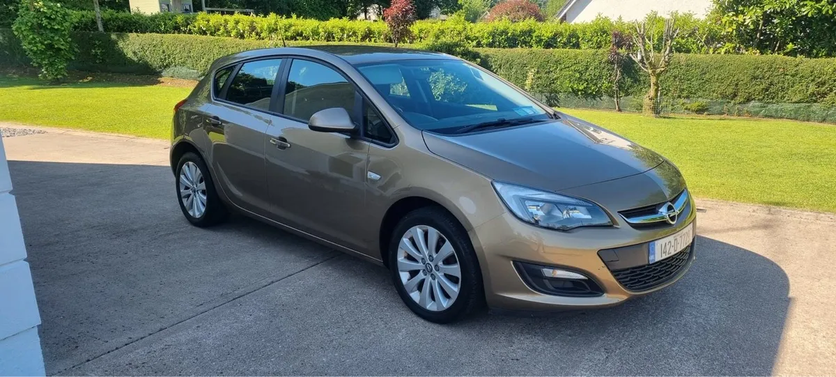 142 Opel Astra SC 1.4 100PS 5 door - Image 1
