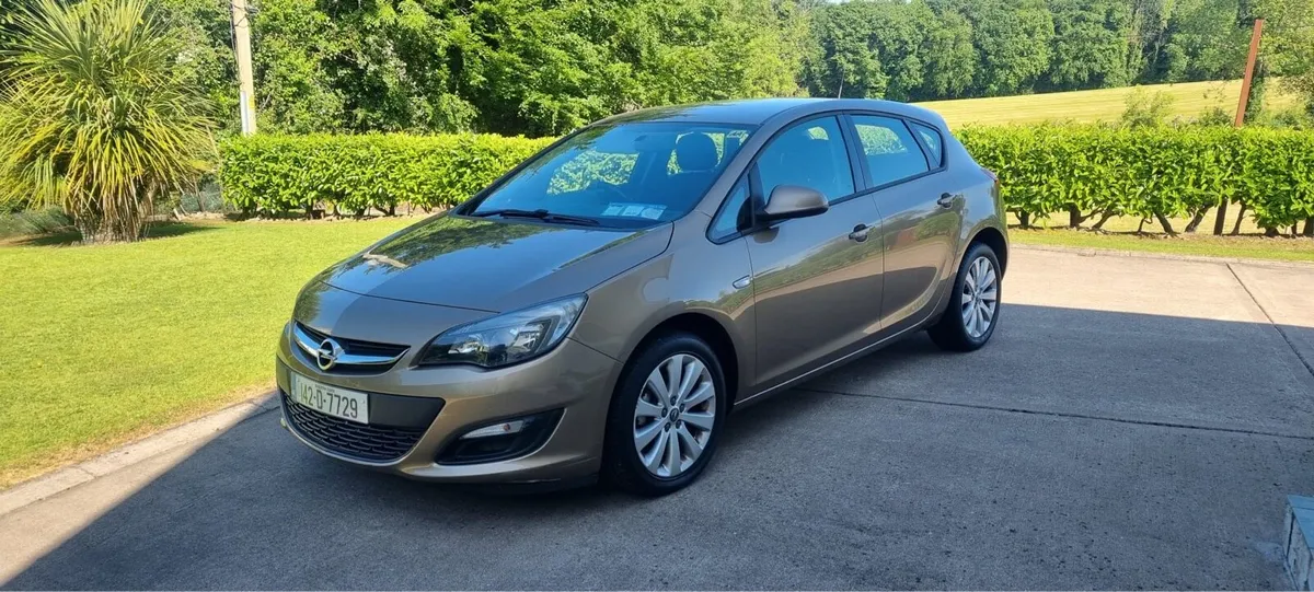 142 Opel Astra SC 1.4 100PS 5 door - Image 2