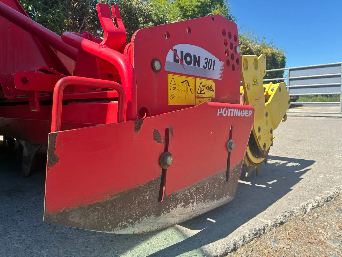 Pottinger Lion 301 Power Harrow - Image 3