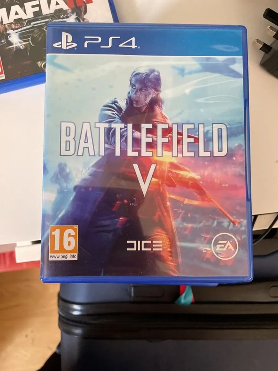 PlayStation 4 and games - Image 2