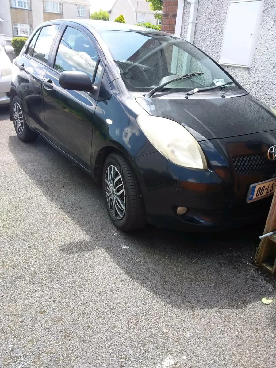 2006Toyota Yaris - Image 1