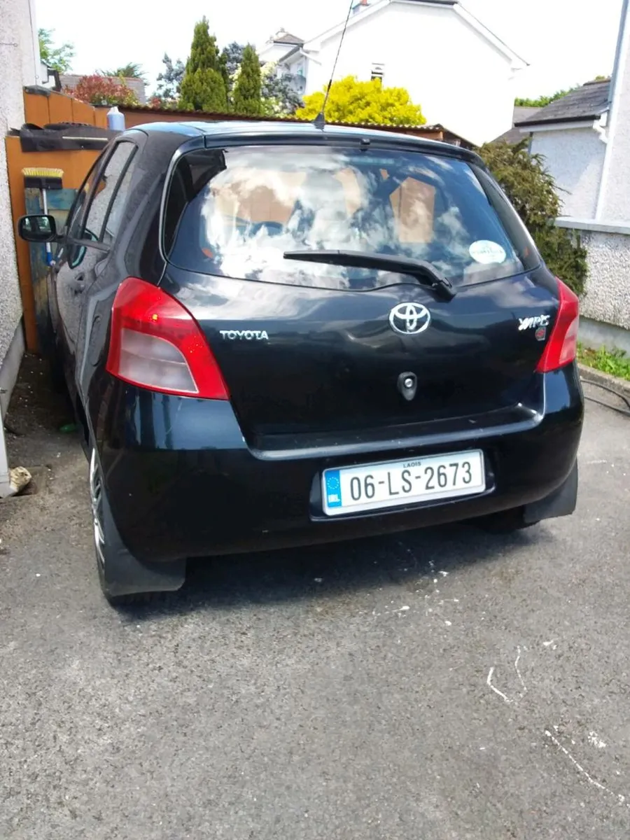 2006Toyota Yaris - Image 3