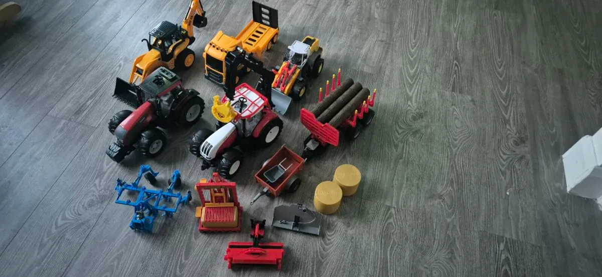 Bruder toys farm toys - Image 2