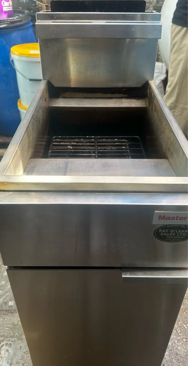 4 burner gas fryer - Image 3
