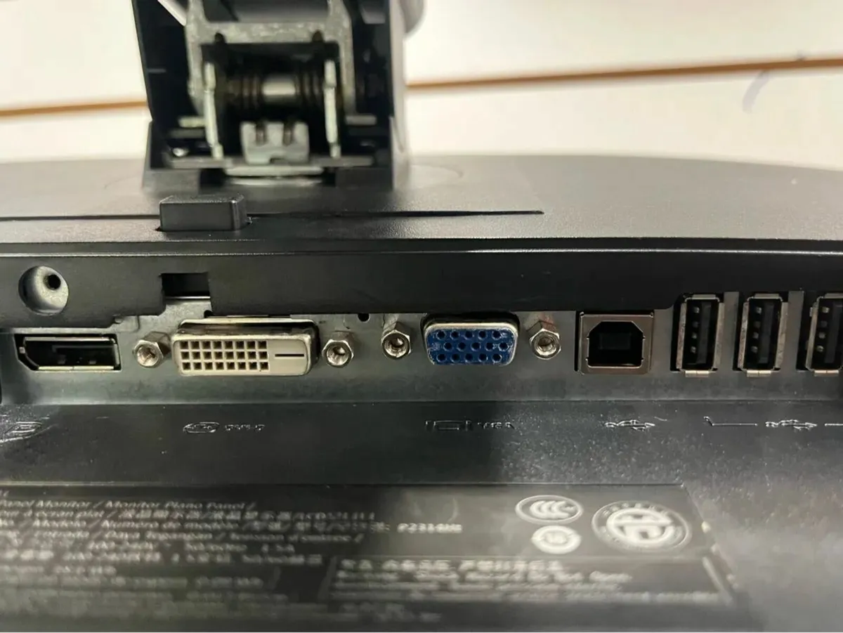 Dell Monitor - Image 4