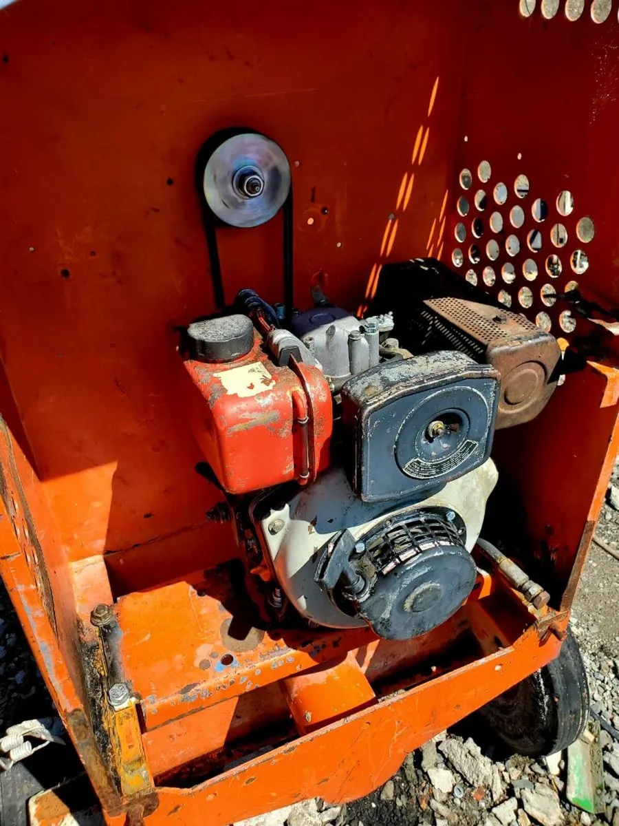 Belle cement mixer Diesel yanmar - Image 2