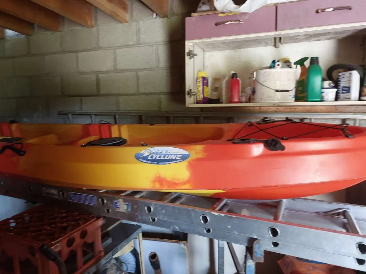 Kayak - Image 2