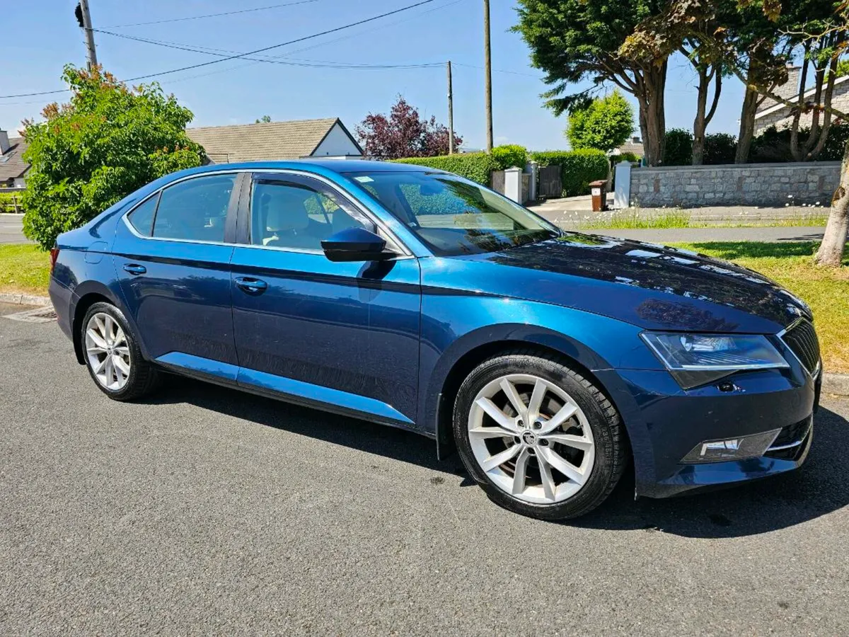 2016 Skoda Superb Style 2.0 TDI DSG | Low mileage - Image 2