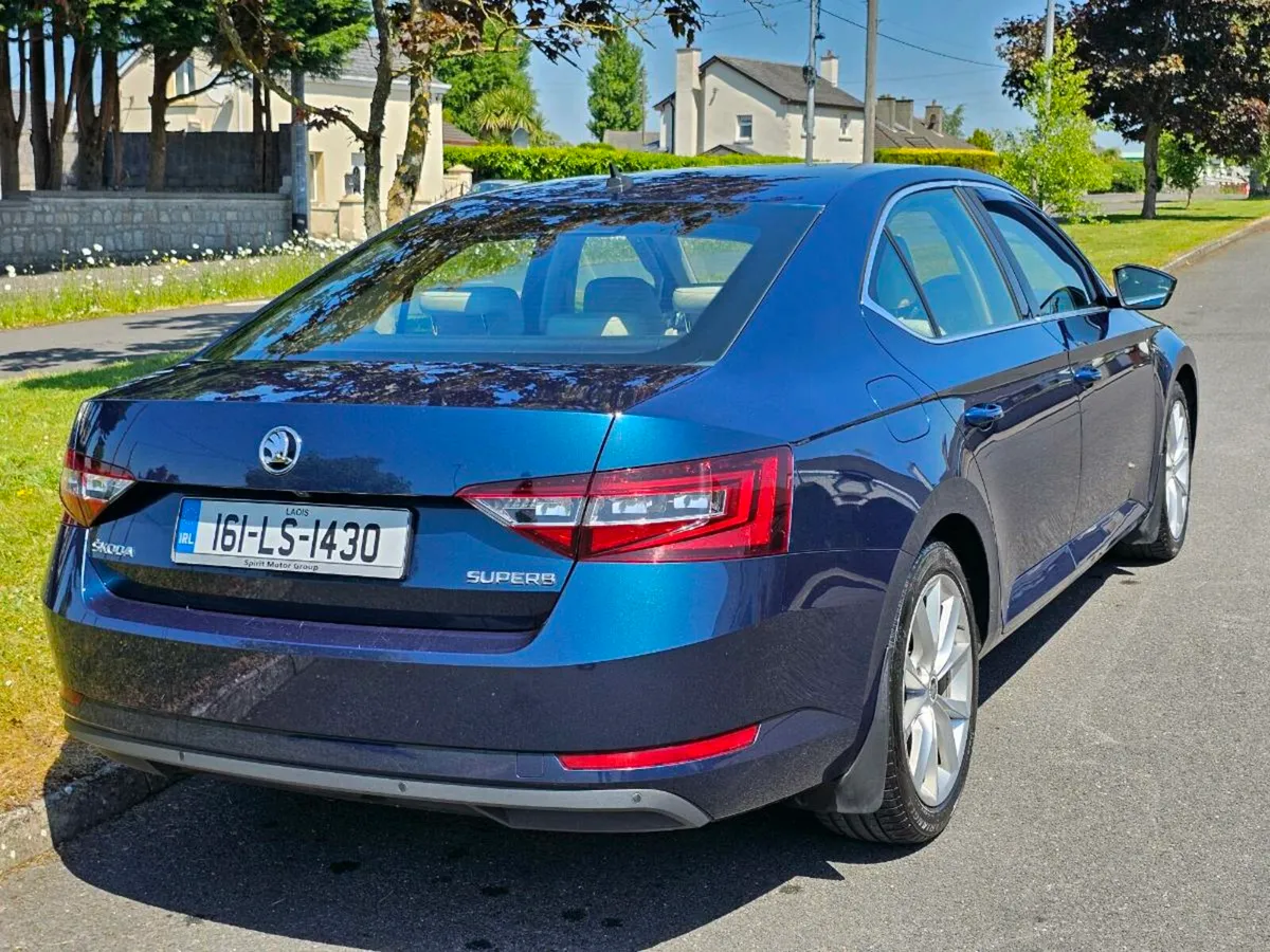 2016 Skoda Superb Style 2.0 TDI DSG | Low mileage - Image 3