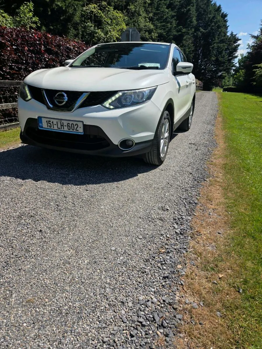 2015 Nissan Qashqai - Image 2