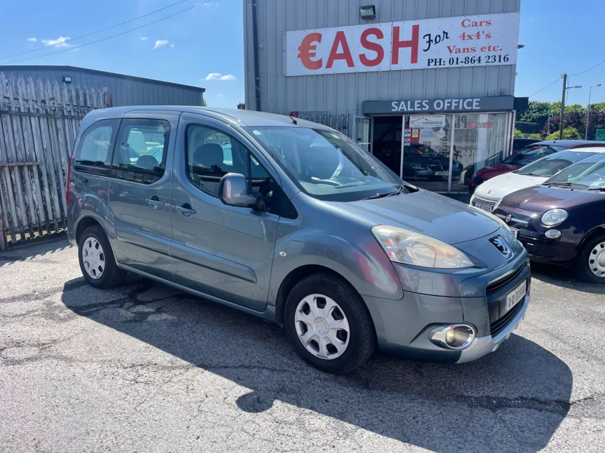 Peugeot Partner Tepee 2011 low miles - Image 2