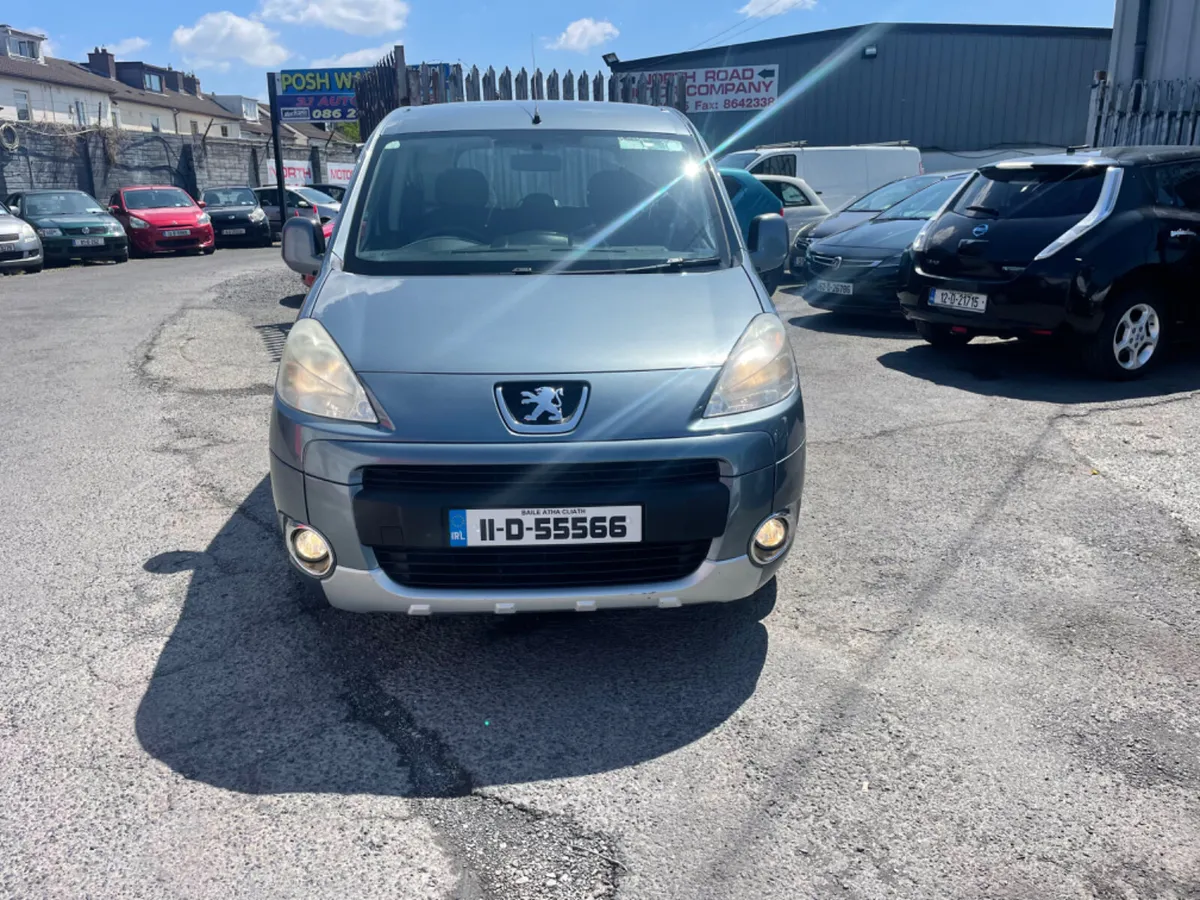 Peugeot Partner Tepee 2011 low miles - Image 3