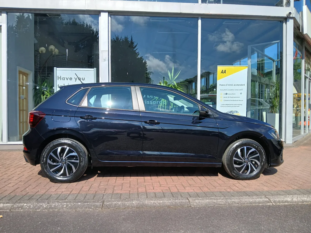 2022 Polo 1.0 TSi  5Dr, Black met,  8km - Image 3