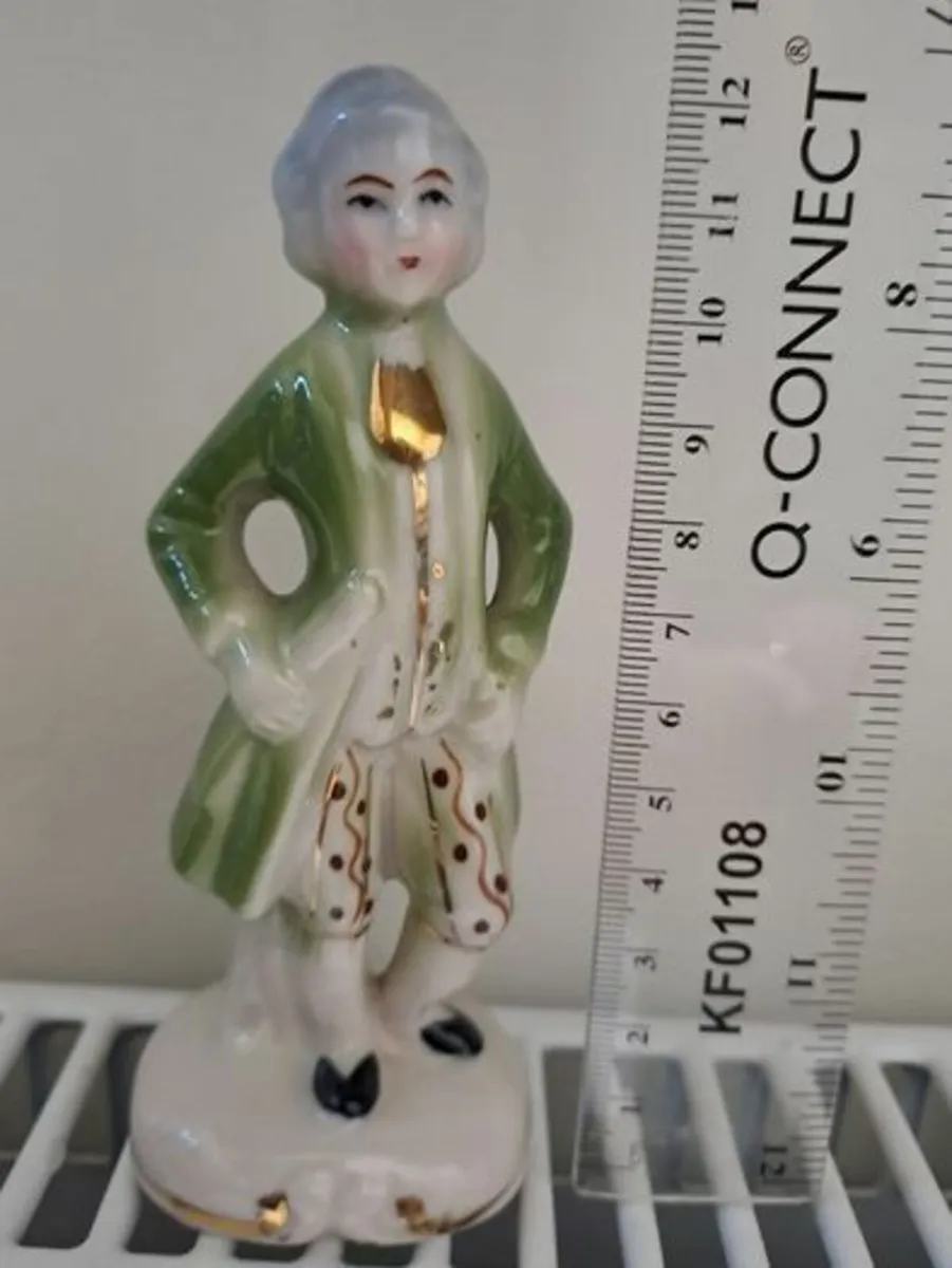 Gentleman figurine green and gold - Image 2