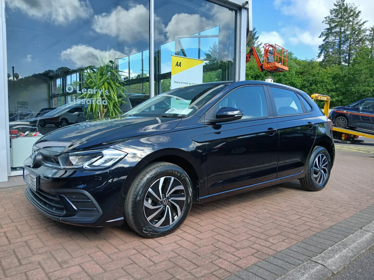 2022 Polo 1.0 TSi  5Dr, Black met,  8km - Image 2