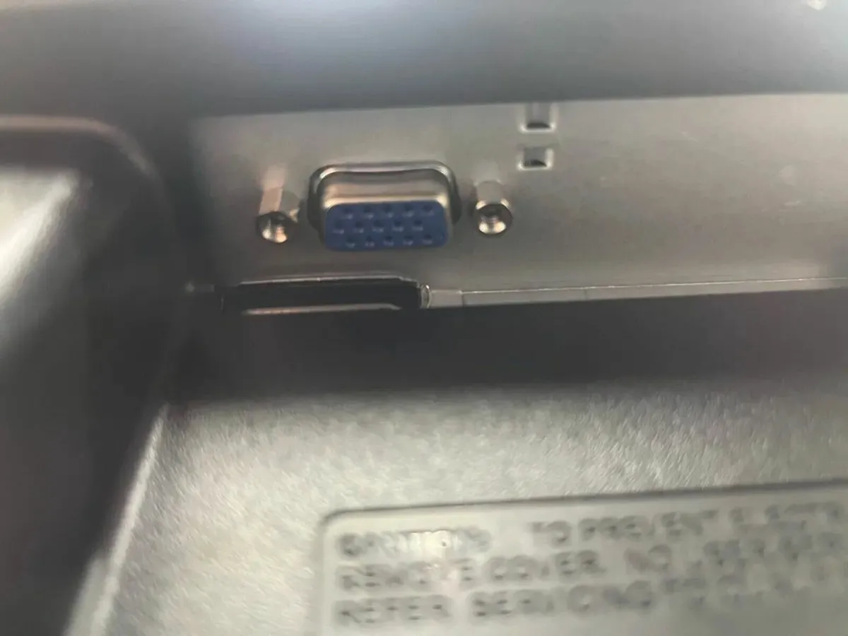 LG Monitor - Image 2