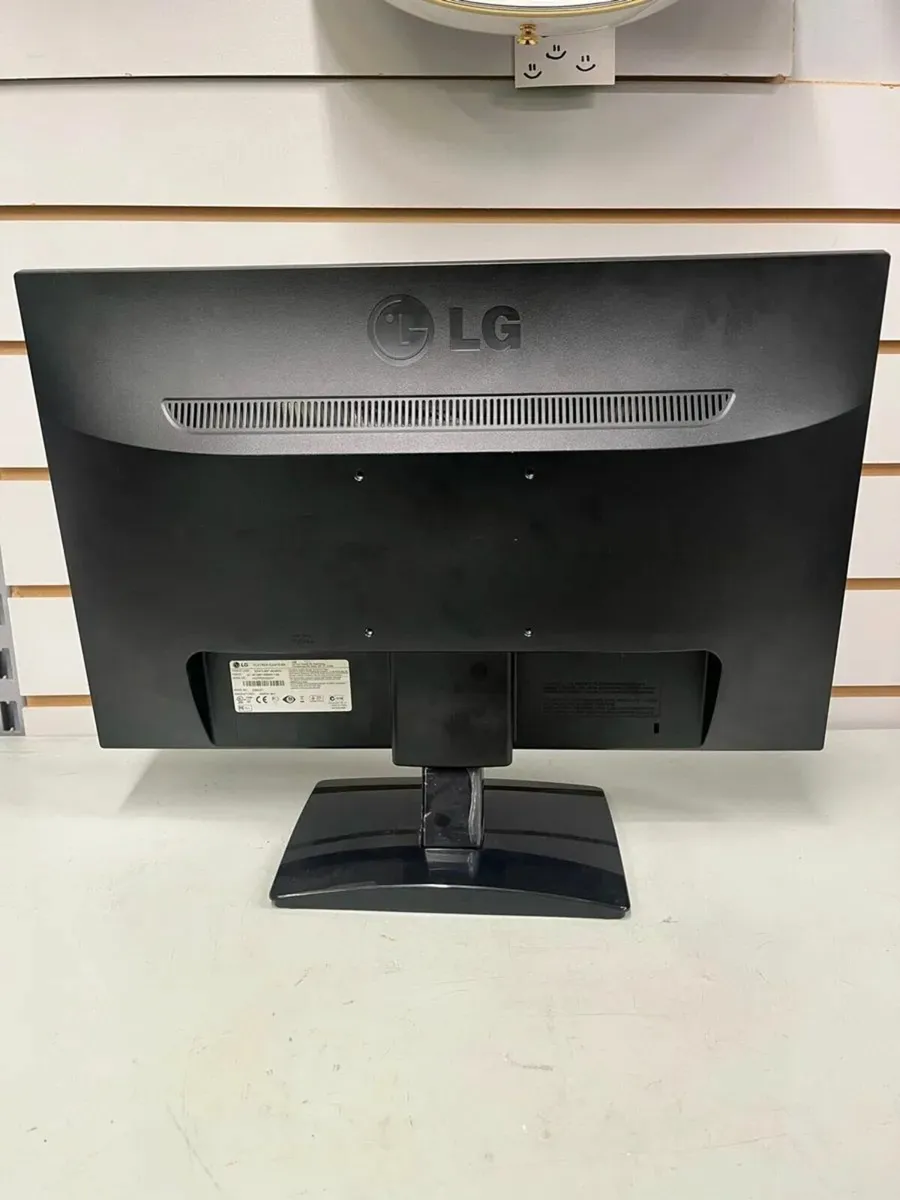 LG Monitor - Image 3