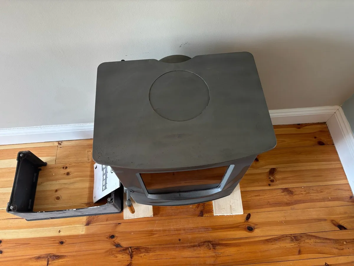 Wood burning stove - Image 4