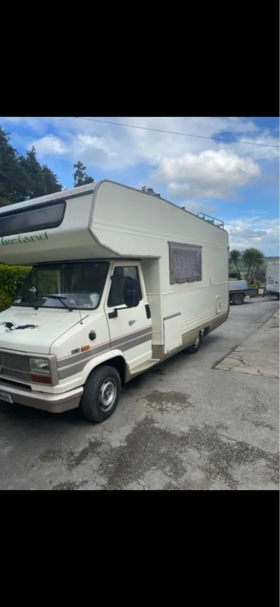 Camper - Image 2