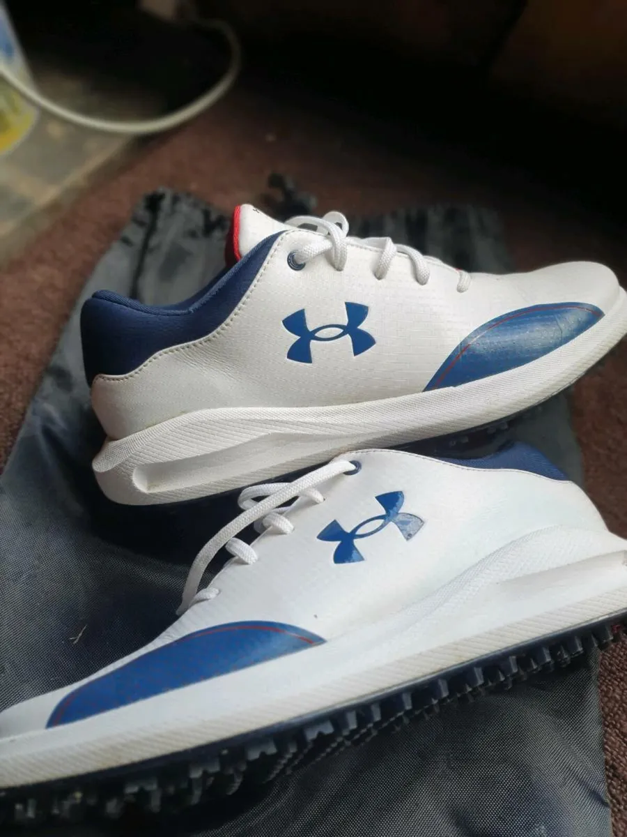 NEW UNDER ARMOUR SPIKELESS GOLF SHOES - Image 1