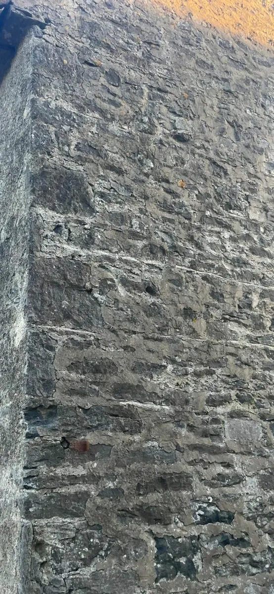 Building stone - Image 1