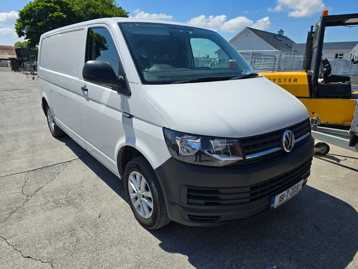 Volkswagen Transporter 2018 6sp AC - Image 1