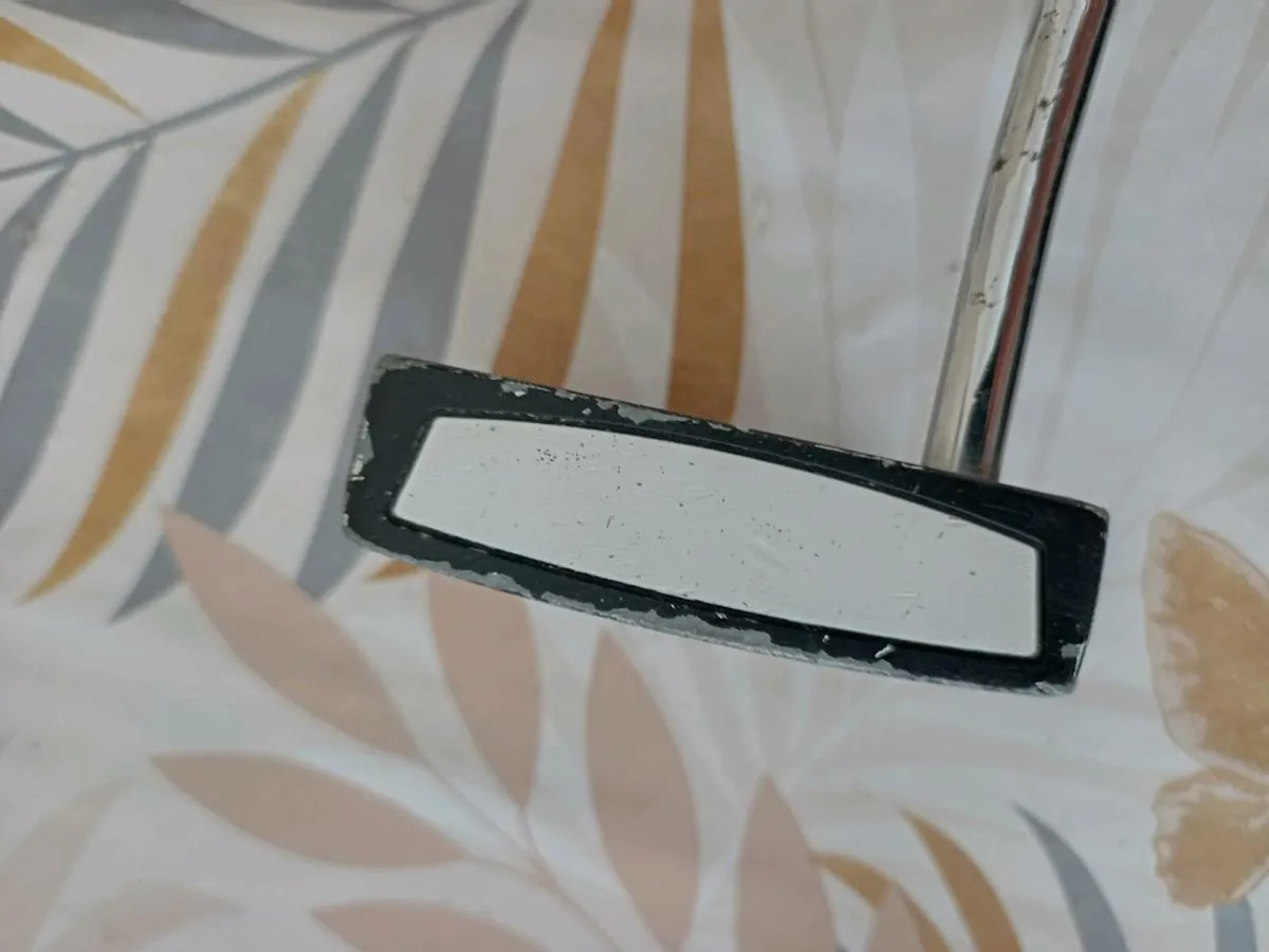 Contender Golf putter. Right handed club. - Image 2